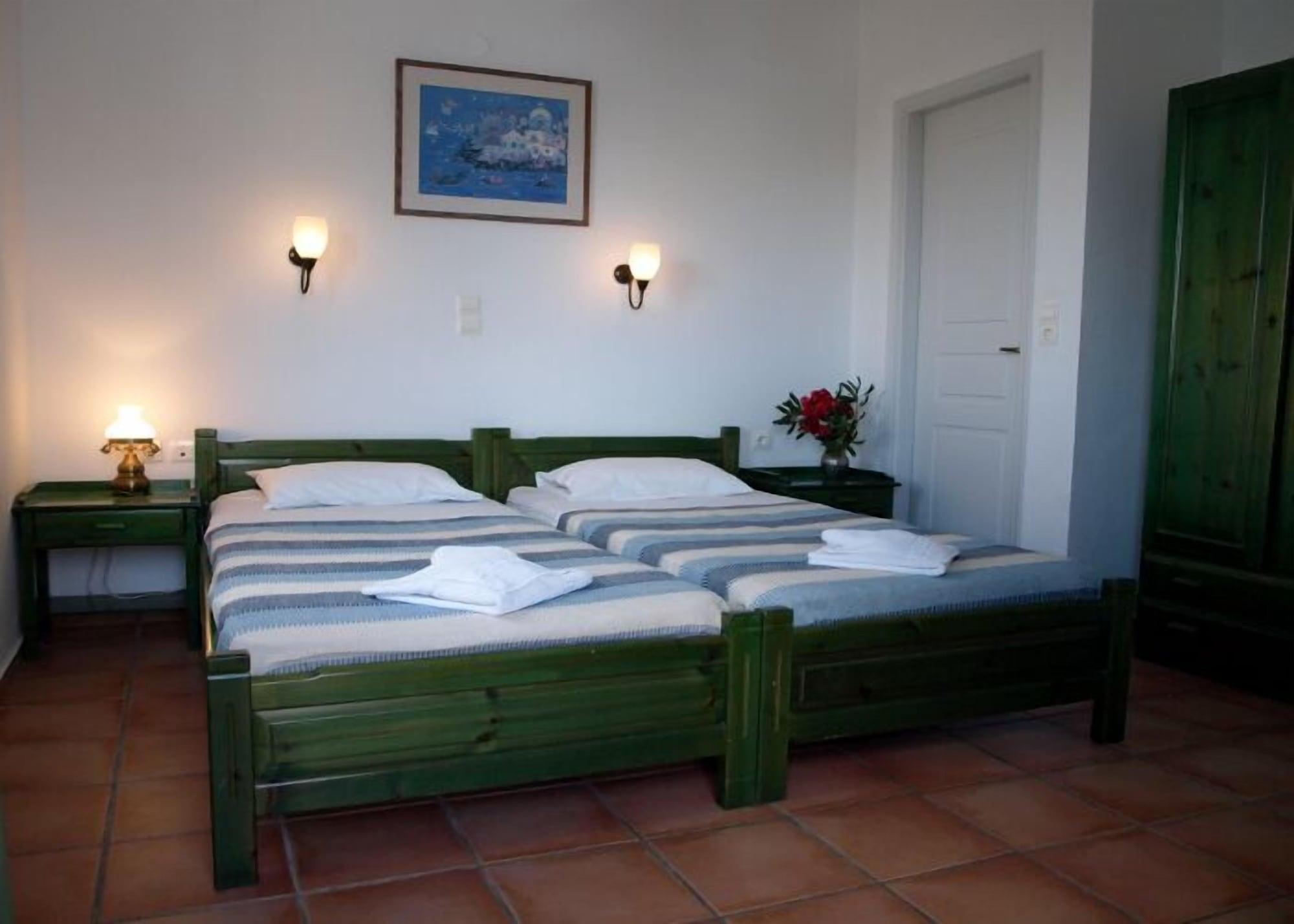 Eva Suites & Apartments Agia Marina エクステリア 写真