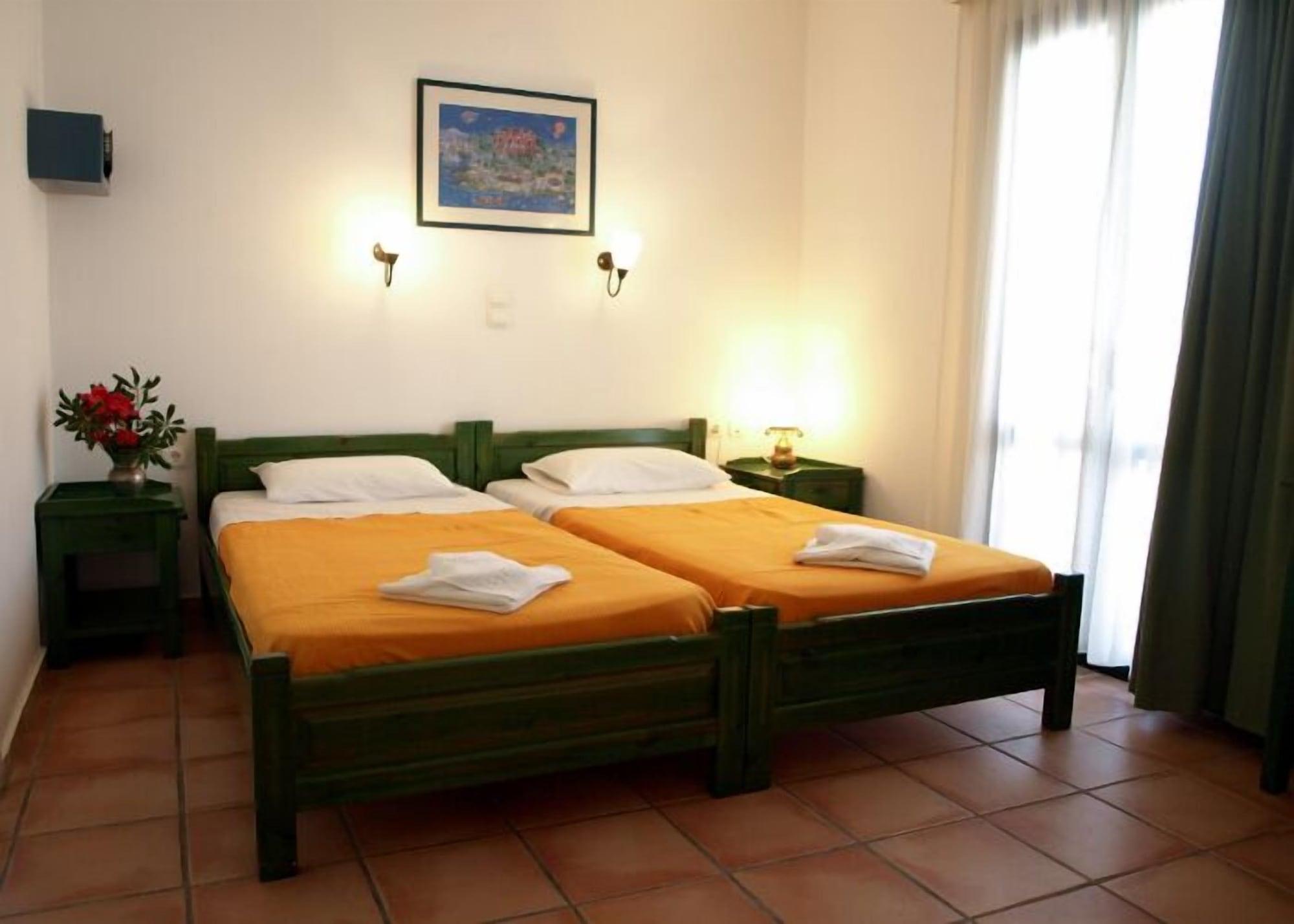 Eva Suites & Apartments Agia Marina エクステリア 写真