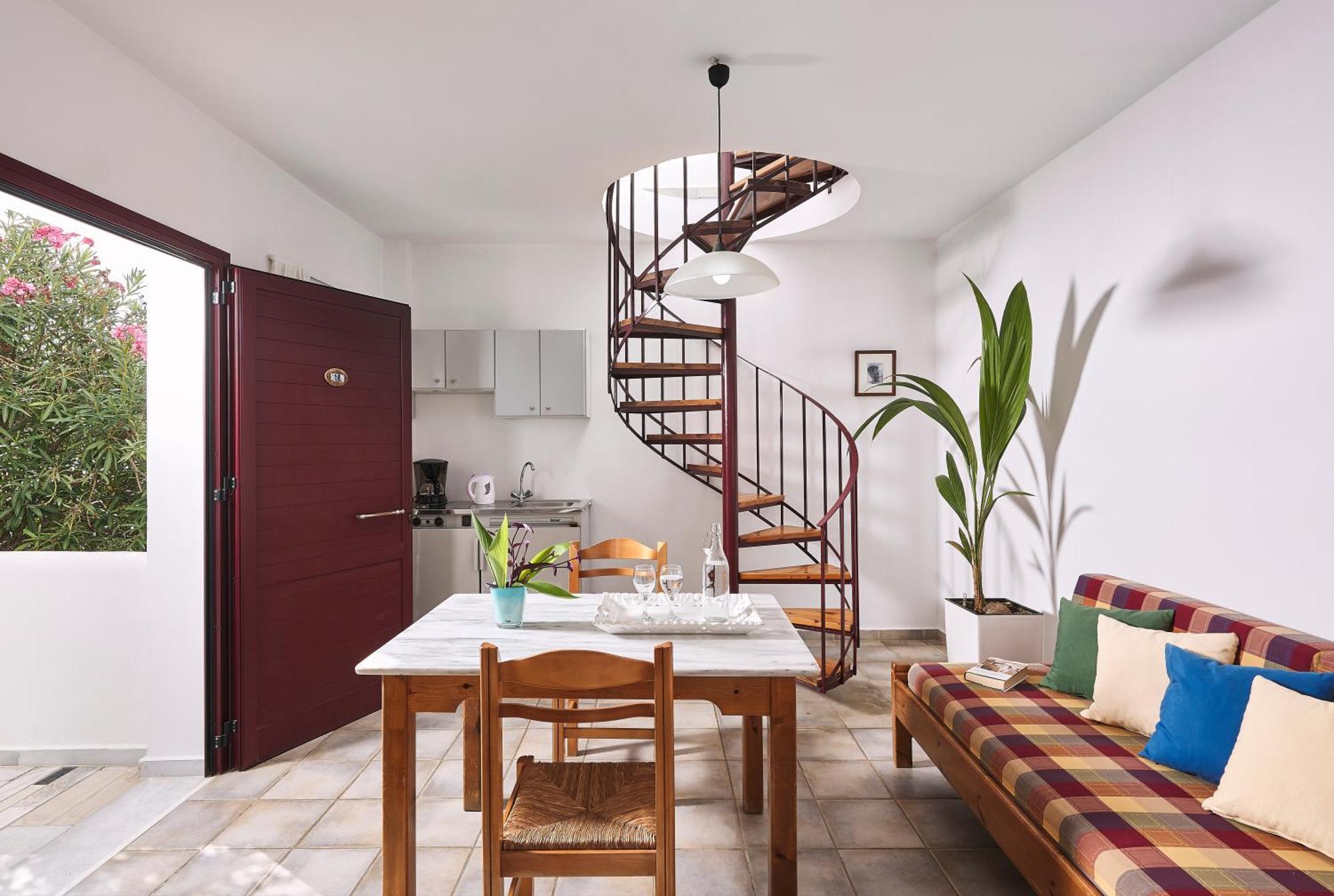 Eva Suites & Apartments Agia Marina エクステリア 写真