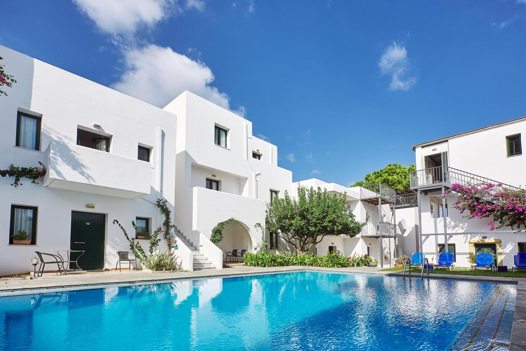 Eva Suites & Apartments Agia Marina エクステリア 写真