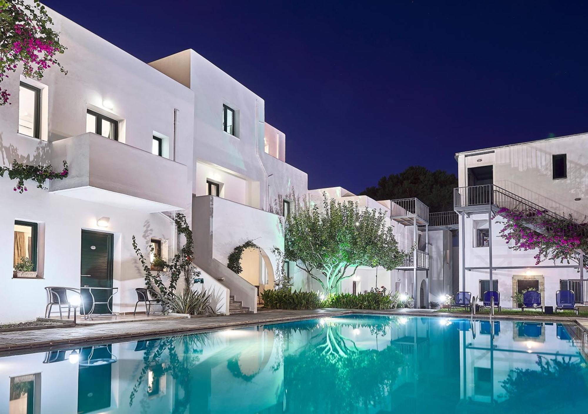 Eva Suites & Apartments Agia Marina エクステリア 写真