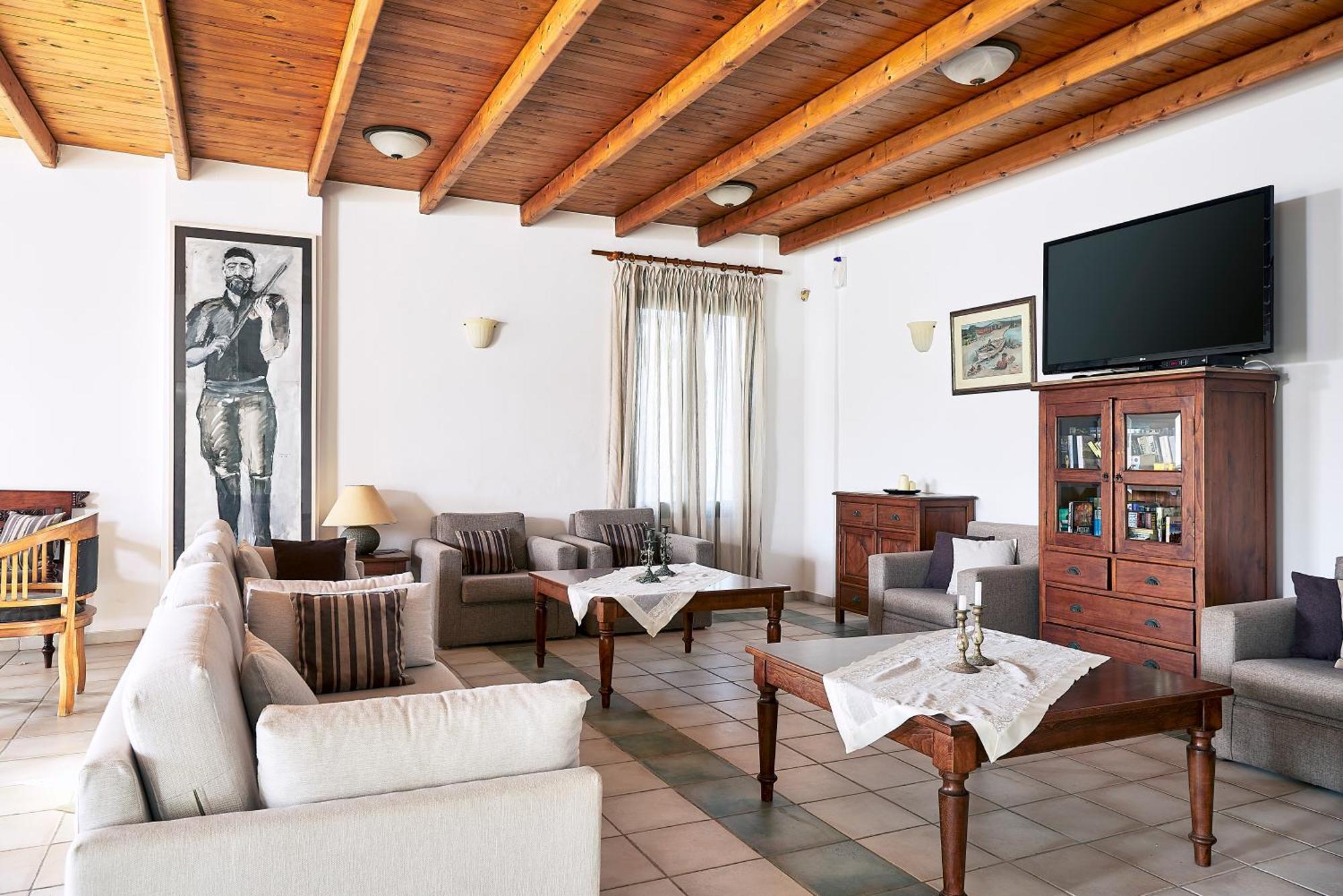 Eva Suites & Apartments Agia Marina エクステリア 写真