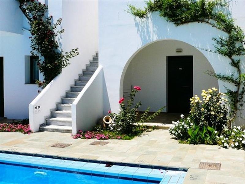 Eva Suites & Apartments Agia Marina エクステリア 写真