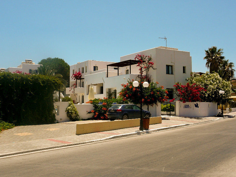 Eva Suites & Apartments Agia Marina エクステリア 写真