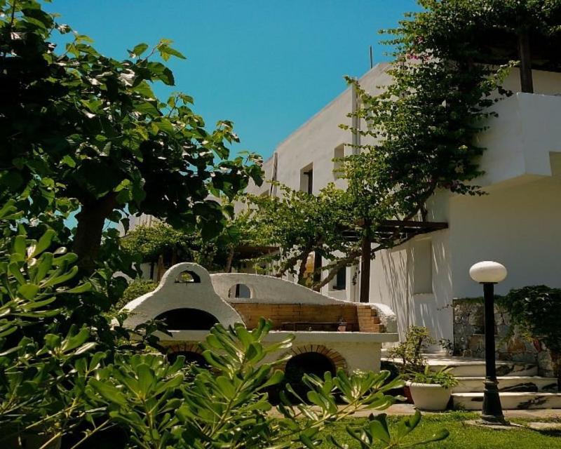 Eva Suites & Apartments Agia Marina エクステリア 写真